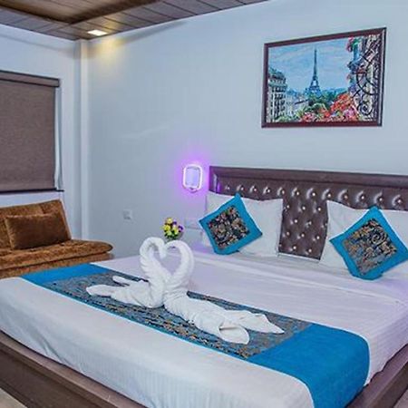 Fabhotel La Gracia Resort Morjim Bagian luar foto